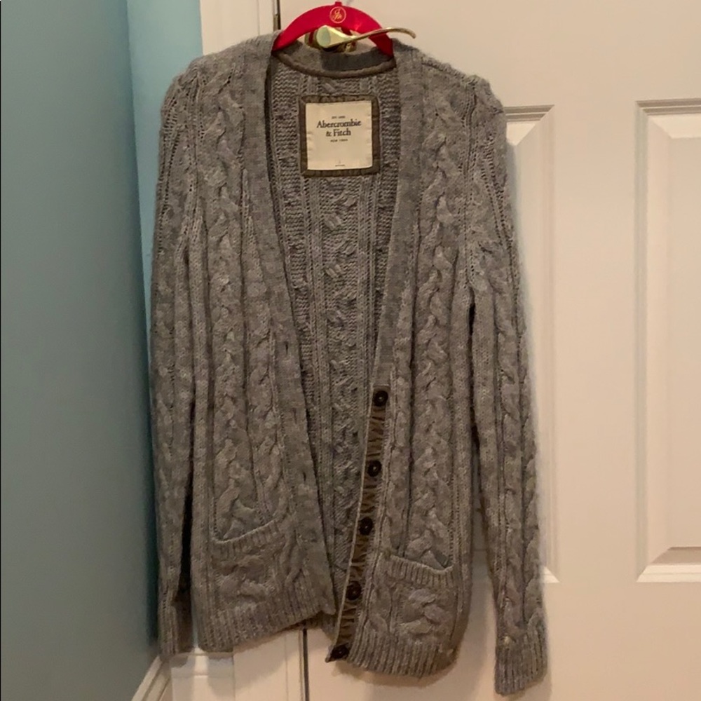 Cozy A&F Gray Cardigan